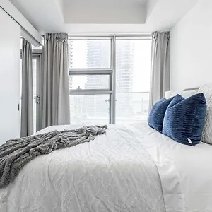 Apartment In The Heart Of, Toronto